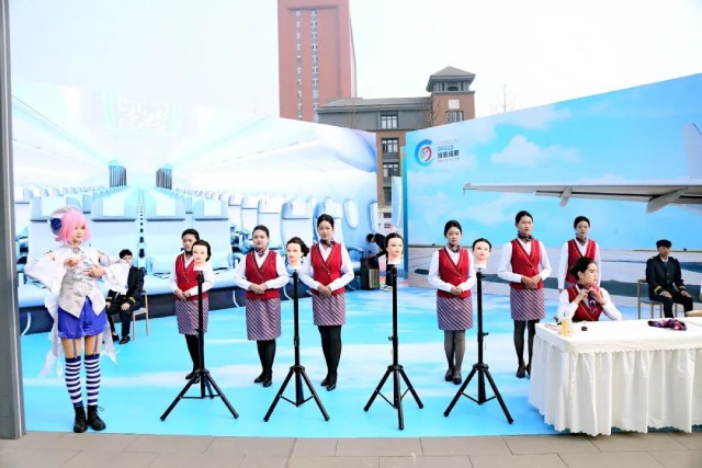 择校热点  为什么说职校生更好就业？